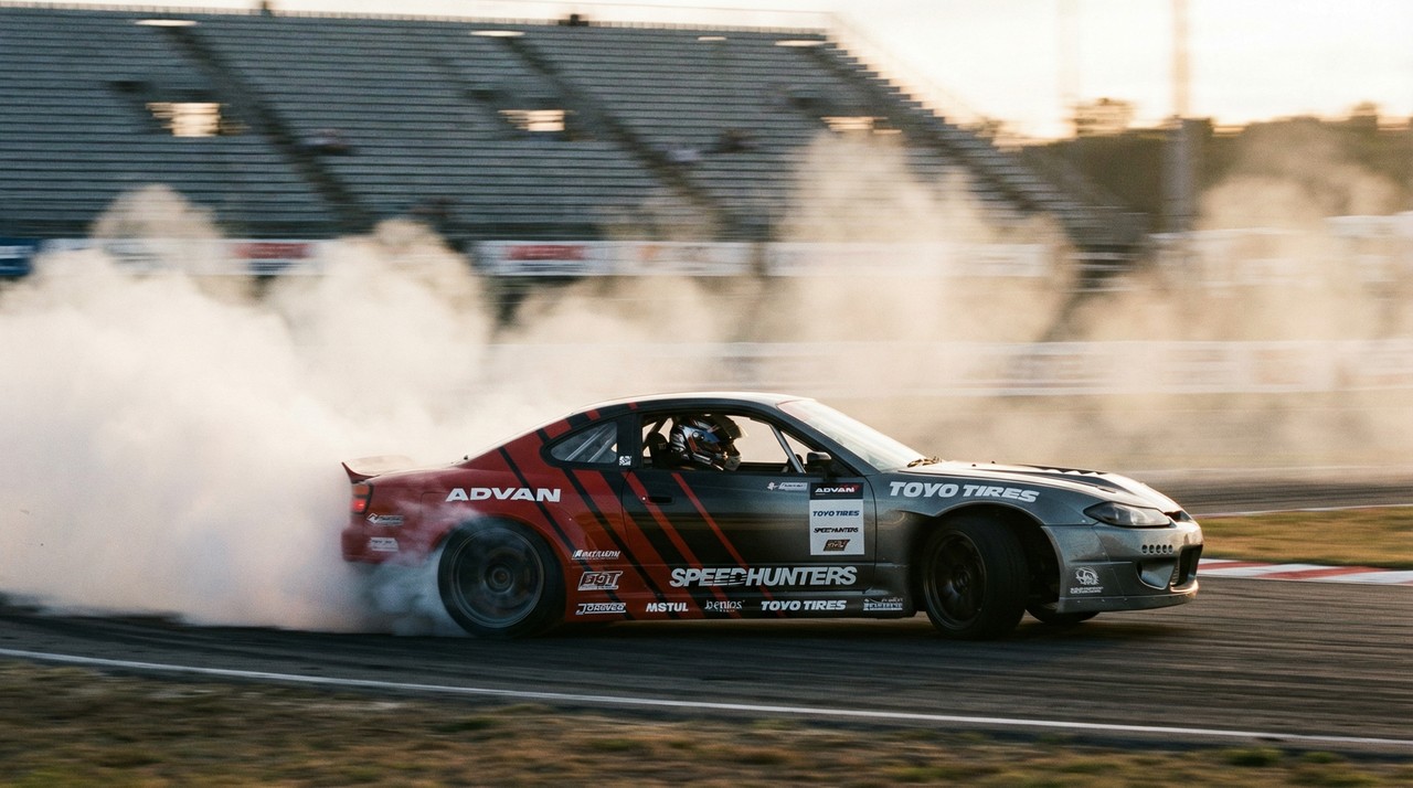 蘑菇视频赛车汽车解说视频